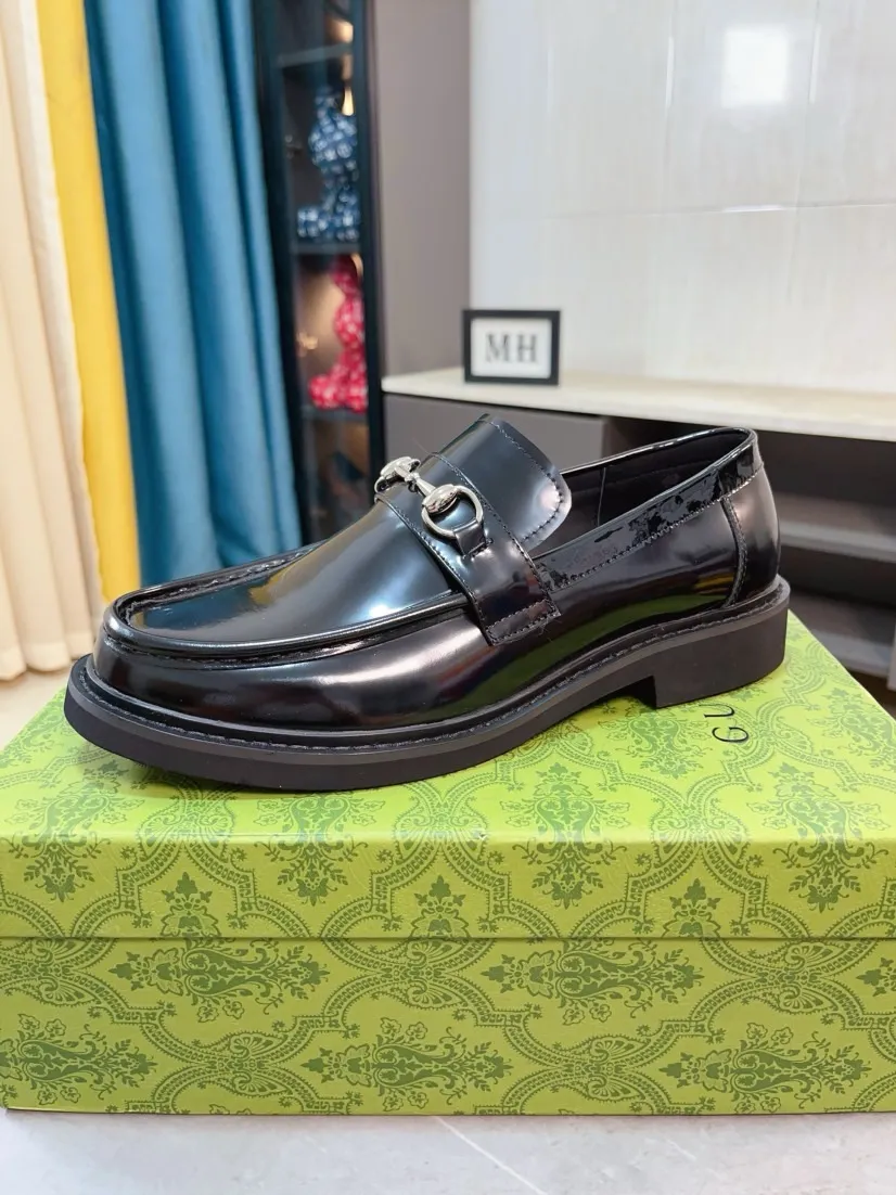 Men's Men's Shoes💰560🌹🌹[GUCCI] Gucci leather shoes are the most popular classic. Synchronized with the official website, the upper is made of Italian first-layer cowhide ➕cowhide lining, with unique brand and unique craftsmanship. Highlighting the hot style of the new year. Stop hesitating, stop wandering, get it now. Number: 38--44